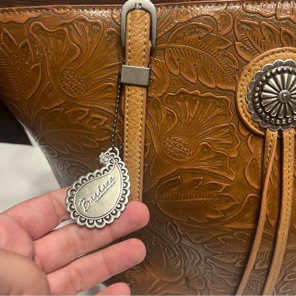BANDANA By American West tooled leather shoulder bag - Picture 5 of 7